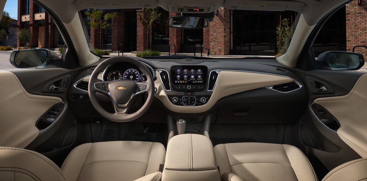 2019 Chevrolet Malibu Tan Interior